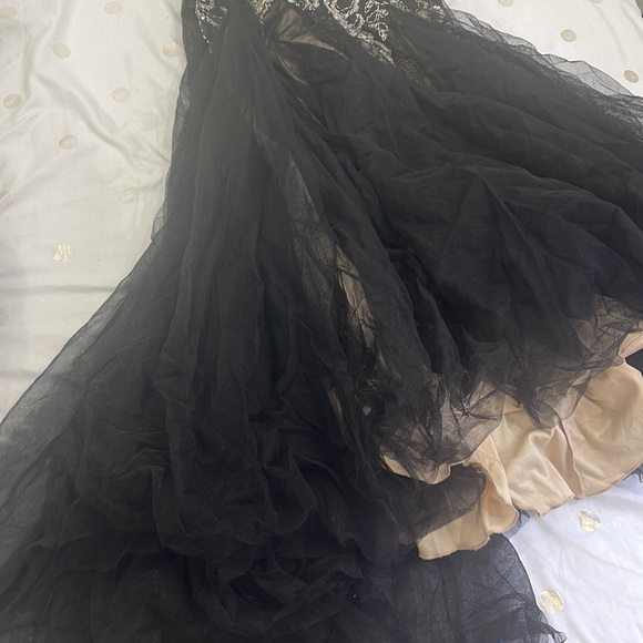 Too small by now - Picture 2 of 7